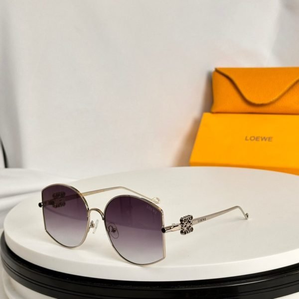 Lunette Loewe – Image 9