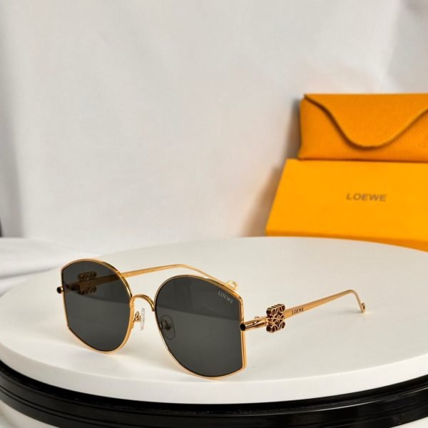 Lunette Loewe – Image 4