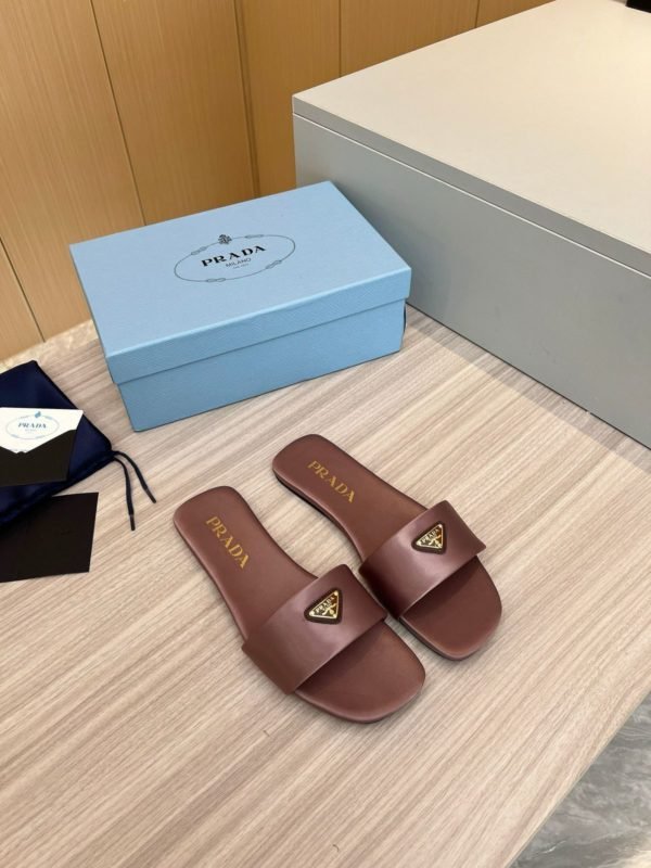 claquette Prada