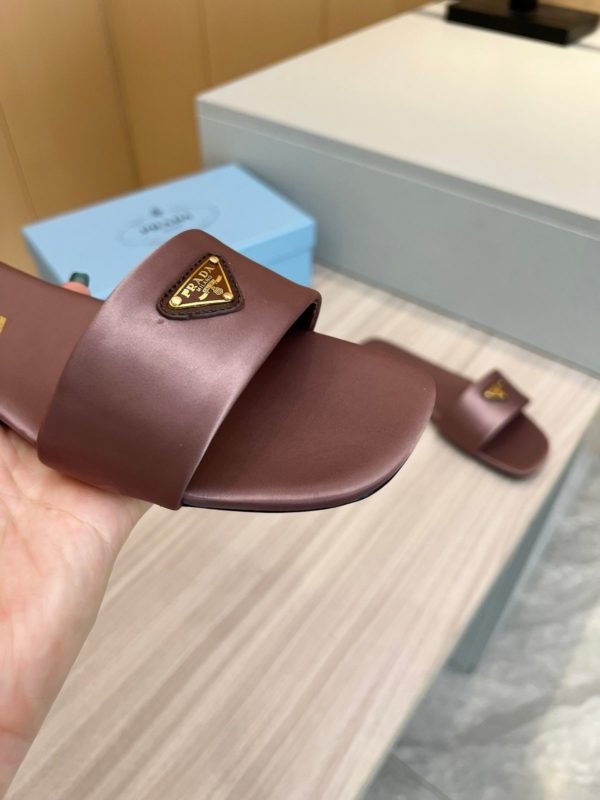 claquette Prada – Image 5
