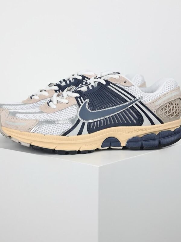 Basket Nike Vomero 5