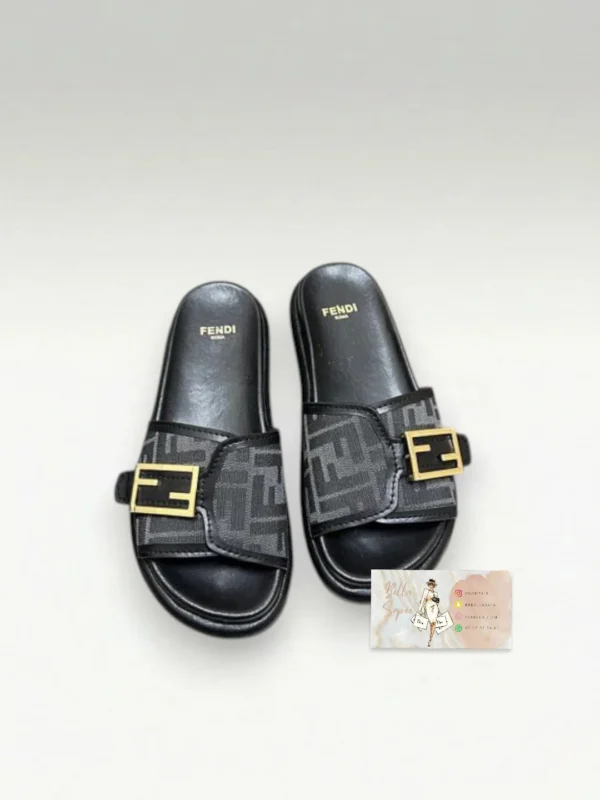 Sandale Fendi