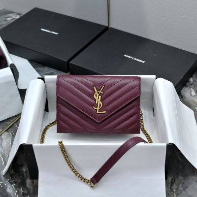 ysl-sac-bordeaux-01